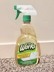 The Works Tub & Shower Cleaner for Soap Scum, Rust & Hard Water Stains, 32oz