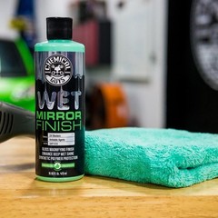 Chemical Guys Wet Mirror Finish High Gloss Glaze – Reflective Shine Enhancer & C
