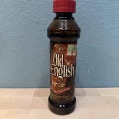 Old English Scratch Cover Vintage Red Cap for Dark Woods 8oz Bottle 95% Prop
