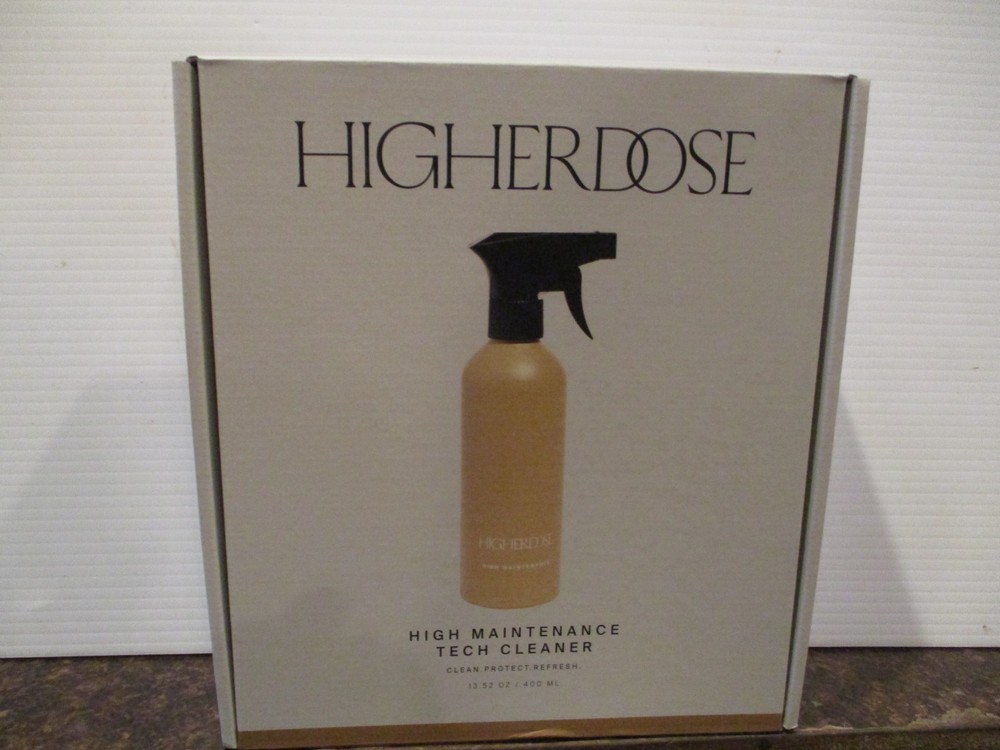 HigherDose High Maintenance Tech Cleaner Kit w/ Refills