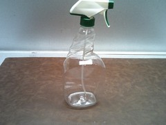 UNIVERSAL 32 0Z BOTTLE WITH SPRAYER 10PK LOCATION 1-5-3-3-2