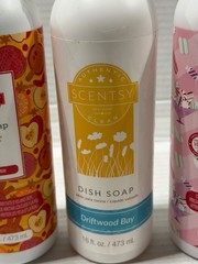 Lot of 4 SCENTSY Dish Soap – Cider Mill – Perfect Peppermint – Driftwood Bay NEW