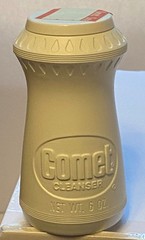 Vtg Comet Cleanser with Chlorinol Cleaner Plastic Bottle Shaker Can 6 oz. White