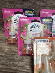 Glade Exotic Tropical Blossoms Plugins Scented Oil Refills True Living Tropical