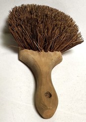 WRIGHT-BERNET, INC., HAMILTON, O. PALMYRA FIBRE 8″ SUN CLEANING BRUSH