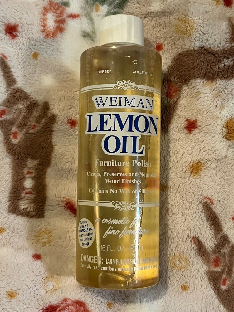 (10% USED) Weiman Lemon Oil Furniture Polish 16oz – UVX 15 Sunscreen