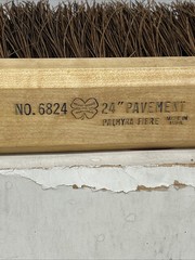 24″ Brown Palmyra Fill Garage Brush with Coarse Bristles, Wright Bernet NEW