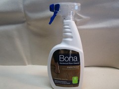 Bona Hardwood Floor Cleaner Spray, 22 oz – Residue Free / Dries Fast