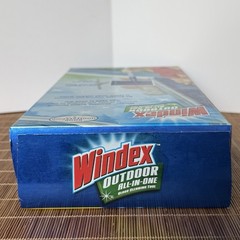 Windex Outdoor All-In-One Glass & Window Cleaner Tool Starter Kit For 20 Windows