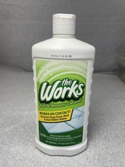 The Works Tub & Shower Cleaner 16 fl oz Hard Water Rust Soap Scum NEW Old Stock
