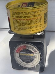 SC Johnson Paste Wax Original Formula Container 35% Full Weighs 13 Oz.