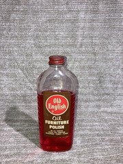 Vintage Old English Red Oil Furniture Polish 8oz Glass Bottle Metal Cap 80% Full