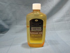Weiman Lemon Oil Furniture Wood Polish with Sunscreen 16 Oz Bottle – 10.5 oz. R