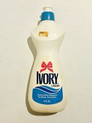Vintage Ivory Liquid Detergent Dish Soap Fabric Cleaner Pink Bow Small 12 oz