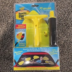 Invisible Glass 95160 Reach&Clean Windshield Glass Cleaner Tool Kit with Handle