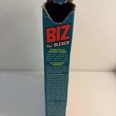 Vintage BIZ Bleach Laundry Detergent 30 Oz Proctor & Gamble UV Neon 25% Full