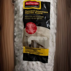 RUBBERMAID Commercial 22″ Flexible Microfiber Dusting Wand Sleeve Refill 2190660