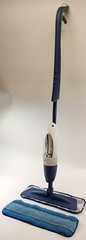 AS IS Not fully working Bona Hardwood Floor Cleaner w/ Cartridge & 2 Mop Pads