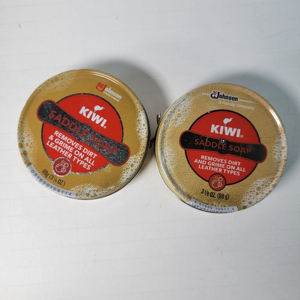 KIWI Saddle Soap Leather Cleaner – Removes Dirt & Grime – 3 1/8 oz (88 g)