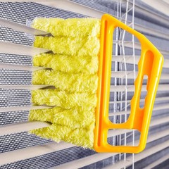 Blinds Cleaning Brush 7-Slot Duster for Window Blinds, Air Vent, Car & Home Dust