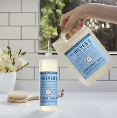 Mrs. Meyer’s Clean Day Liquid Dish Soap Refill, Biodegradable, Rain Water, 48 Oz